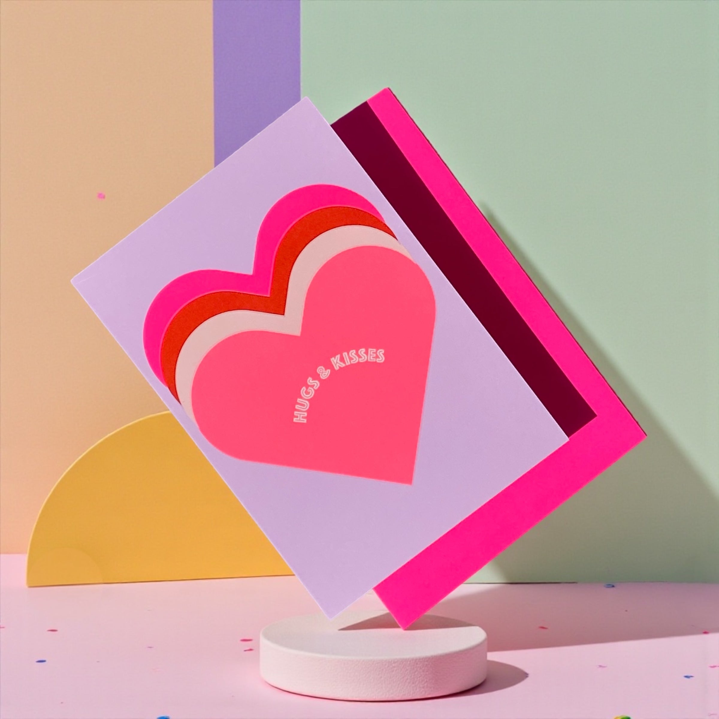 Hugs & kisses flieder