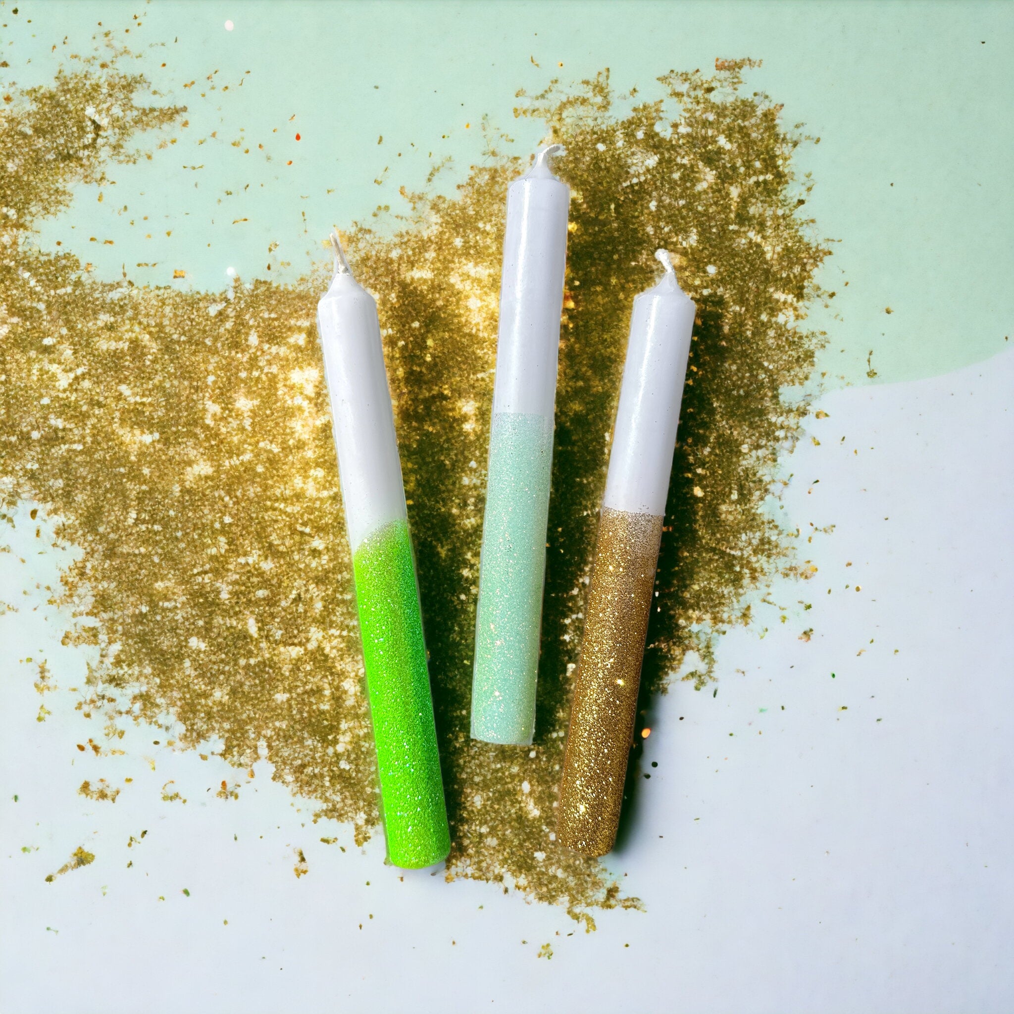 Teinture par immersion et paillettes * Sous le gui