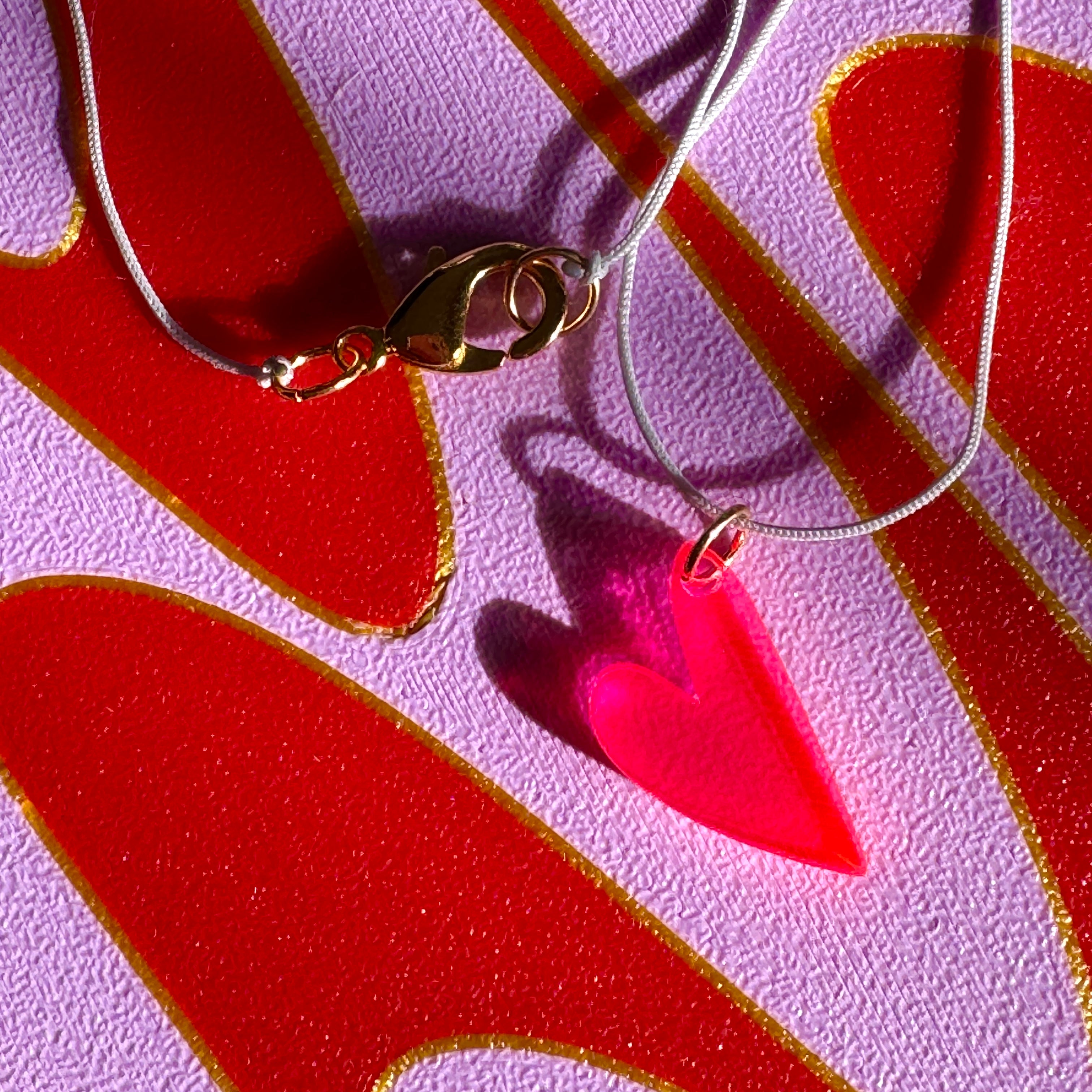 BATTEMENTS DE CŒUR * Chaîne à code en or