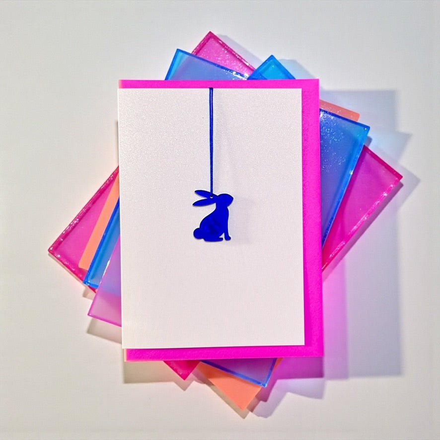 Hang Me Happy * Lapin magenta néon