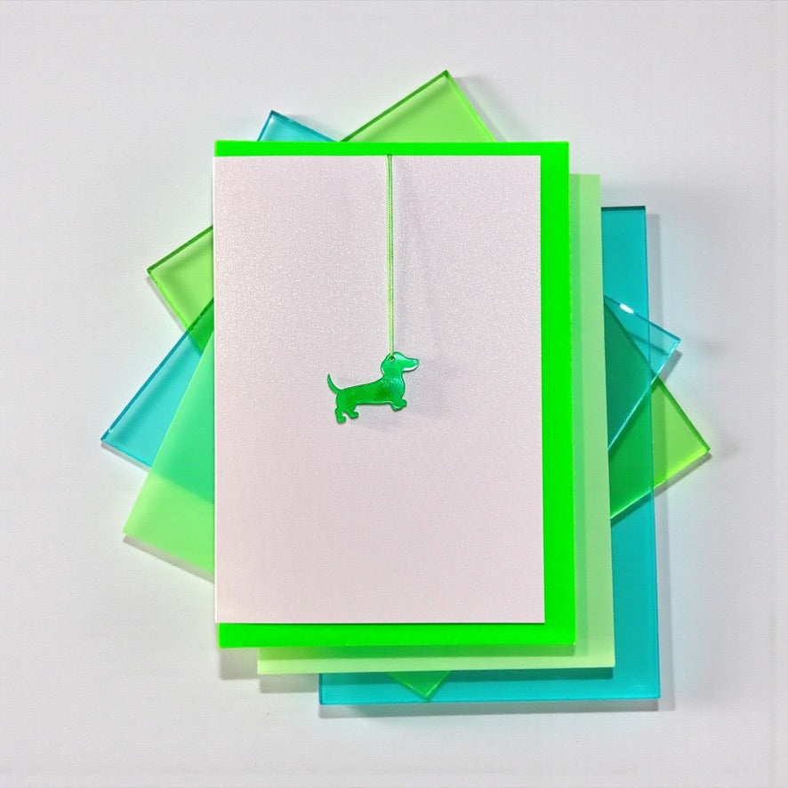 Pendez-moi heureux * Petit Saucisse vert fluo
