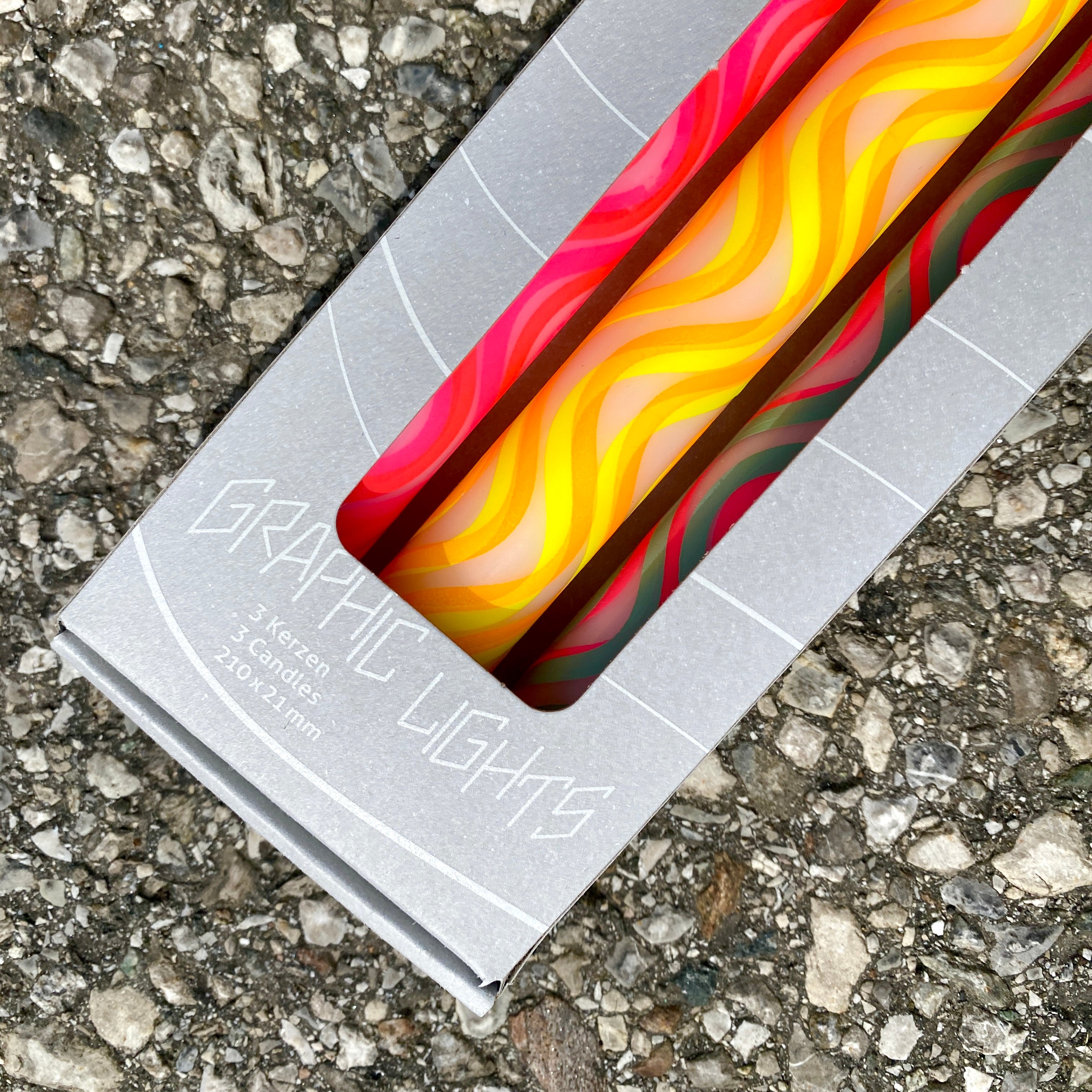 Graphic lights * Curves 304
